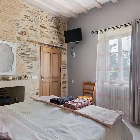 Oda ve Kahvaltı Le Relais Des Hirondelles 3*